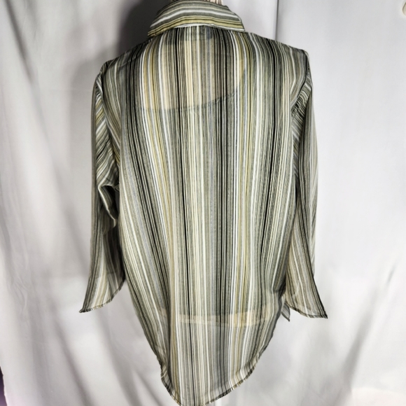 Cassee's 2 PC Tank & Long Sleeve Top Set Size Large - Picture 7 of 10